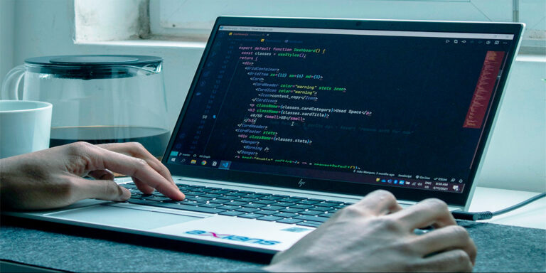 Navigating the Tech Landscape: Top Programming Languages for Aspiring Programmers